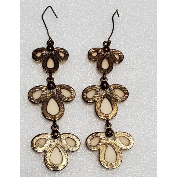 Statement Necklace & Earrings Set – Aqua Blue Teardrop Beads, Cream Floral... - Picture 8 of 13